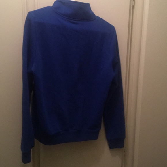 Pink pull  over dodger blue sweater - Picture 4 of 4